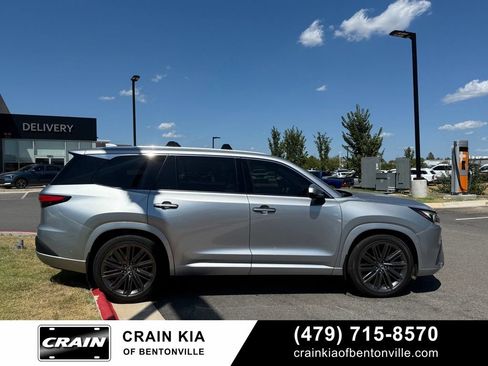 Used 2025 Lexus TX 350 AWD w/ Technology Package image 8