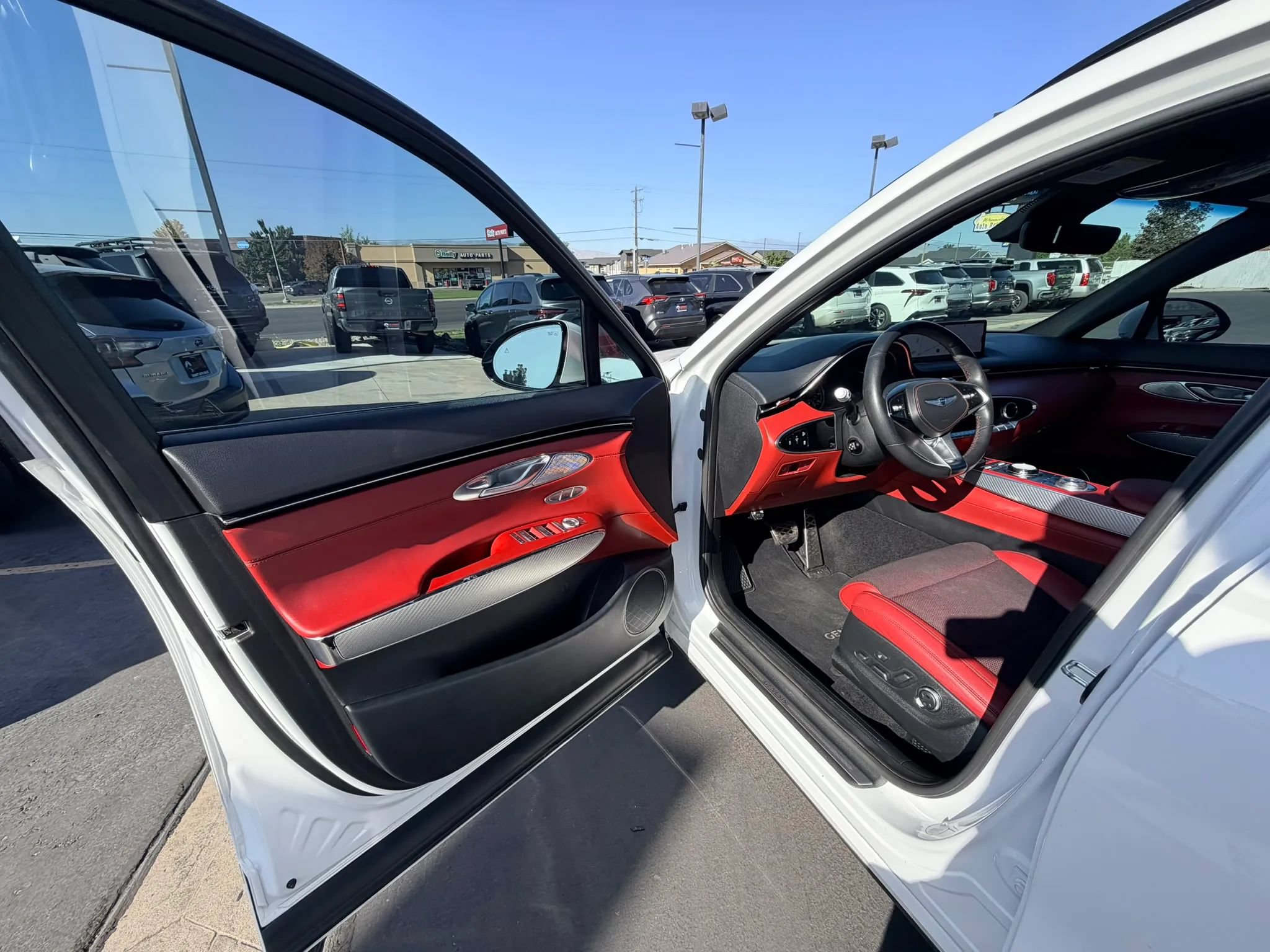 Used 2022 Genesis GV70 3.5T Sport w/ Cargo Package AWD/4WD image 10