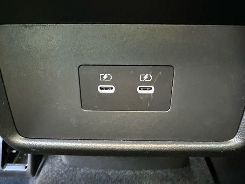 Used 2024 Nissan Rogue SV image 17