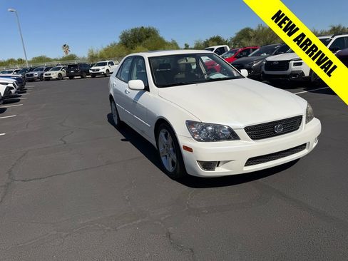 Used 2005 Lexus IS 300 RWD image 1