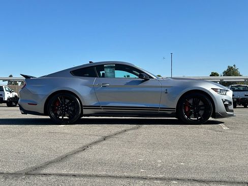 Certified 2021 Ford Mustang Shelby GT500 w/ Technology Package RWD image 2