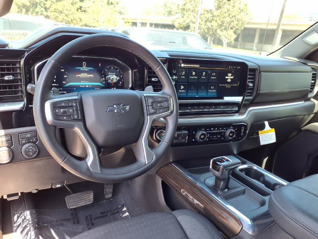 Used 2026 Chevrolet Silverado 1500 LT Trail Boss w/ Protection Package AWD/4WD image 11