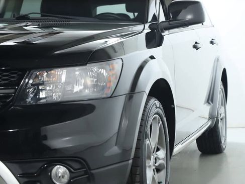 Used 2017 Dodge Journey Crossroad w/ Popular Equipment Group image 4