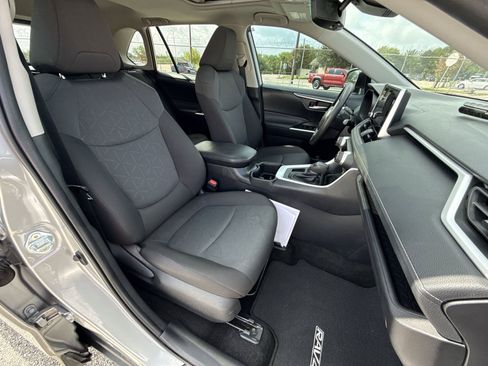 Certified 2024 Toyota RAV4 XLE w/ Convenience Package FWD image 26