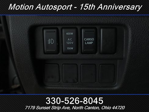 Used 2016 Nissan Titan SV image 16