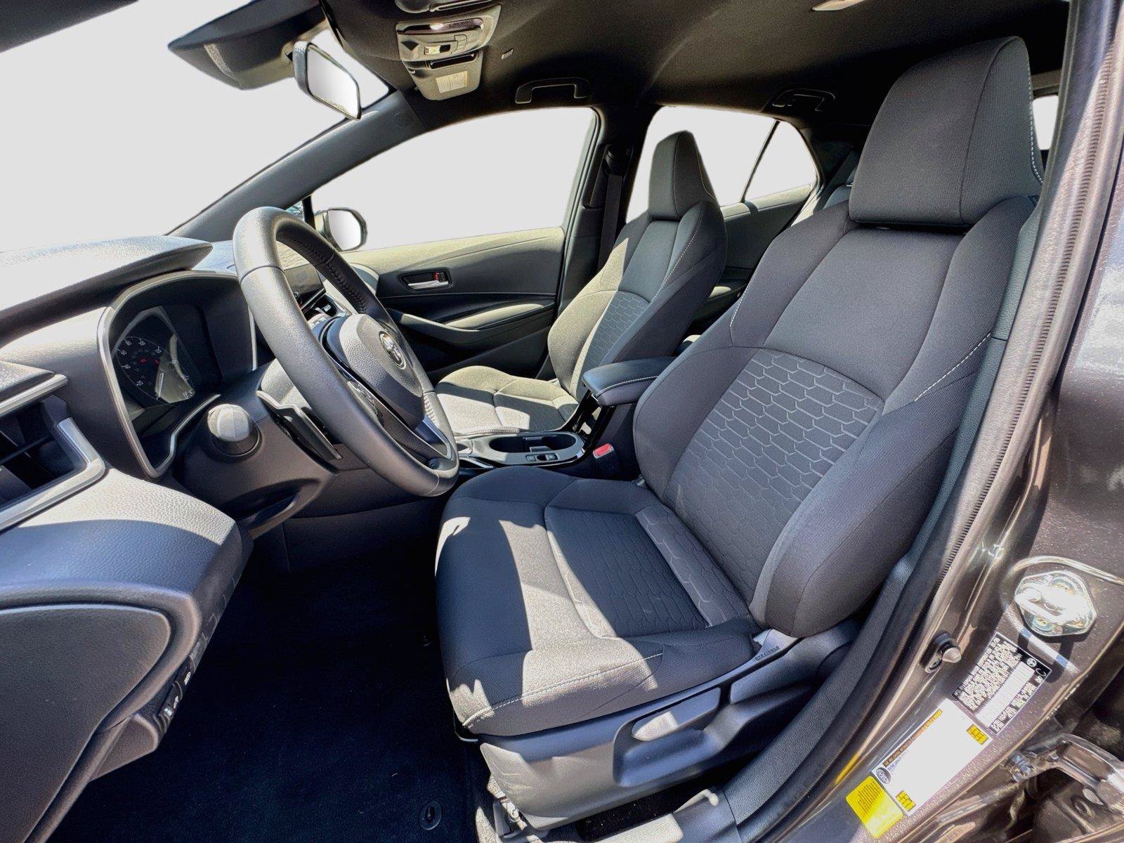 Used 2026 Toyota Corolla SE FWD image 9