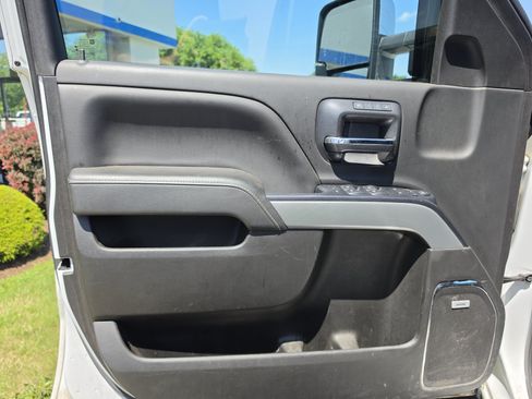 Used 2019 Chevrolet Silverado 2500 LTZ w/ Duramax Plus Package AWD/4WD image 17