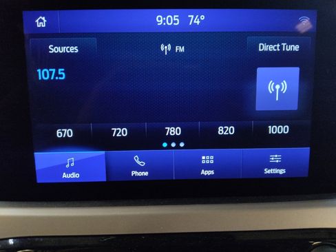 Used 2022 Ford Escape SE FWD image 25