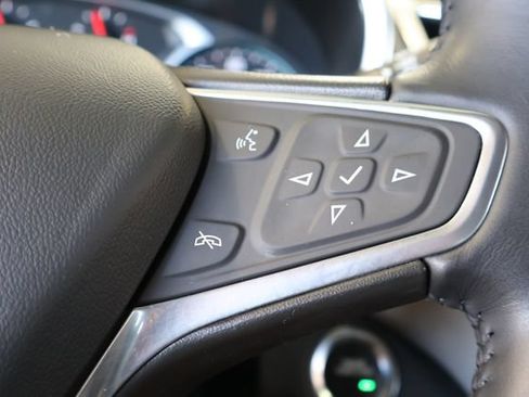 Used 2022 Chevrolet Equinox LT FWD image 27