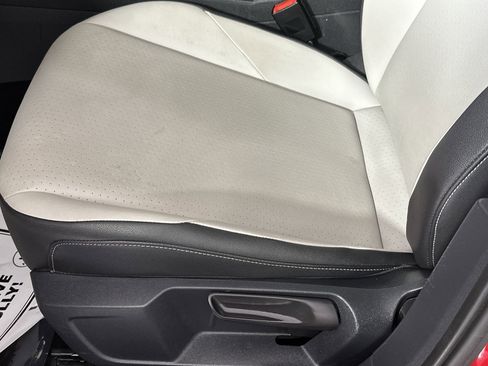 Used 2020 Volkswagen Jetta R-Line w/ R-Line Cold Weather Package image 16