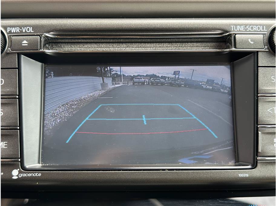 Used 2015 Toyota RAV4 Limited AWD/4WD image 29