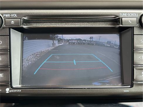Used 2015 Toyota RAV4 Limited AWD/4WD image 29