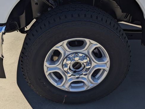 New 2026 Ford F250 XLT w/ FX4 Off-Road Package image 7