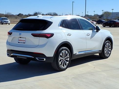 Used 2024 Buick Envision Preferred image 9