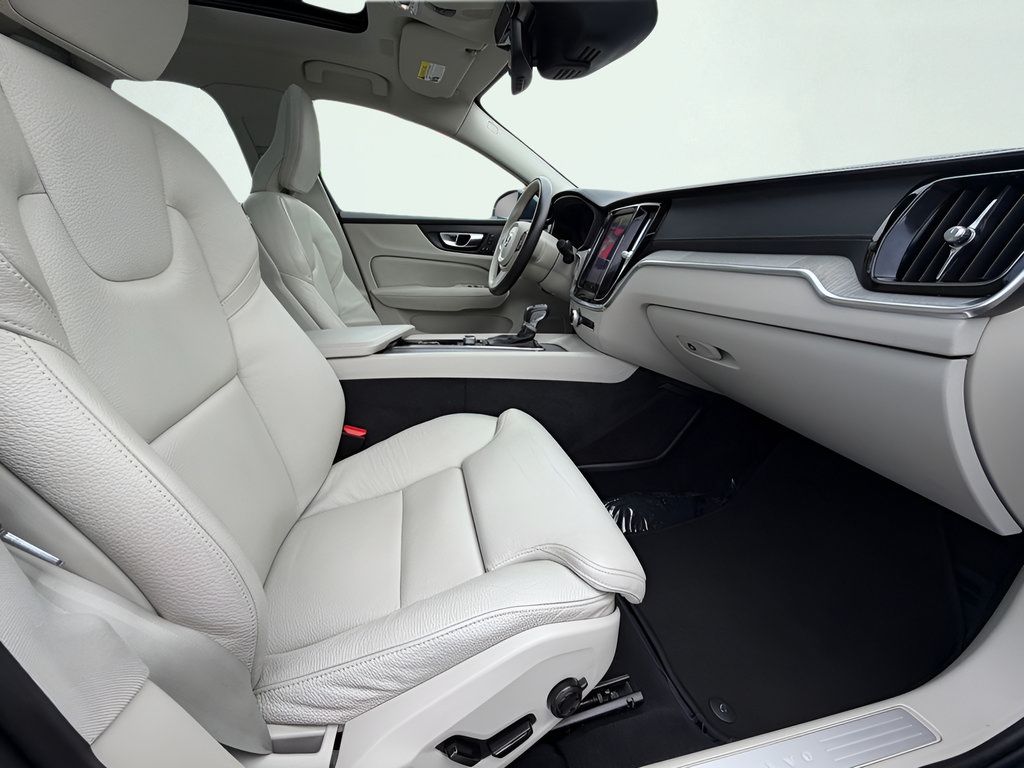 Used 2021 Volvo S60 T5 Inscription FWD image 28