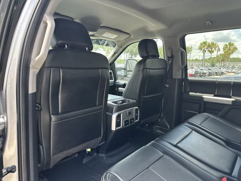 Used 2020 Ford F250 Lariat w/ Lariat Ultimate Package AWD/4WD image 18
