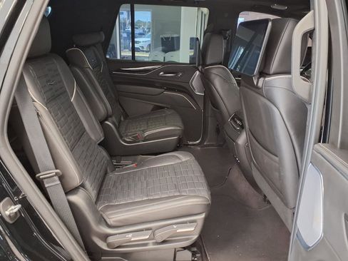 Certified 2023 Cadillac Escalade V w/ LPO, ONYX Package AWD/4WD image 15