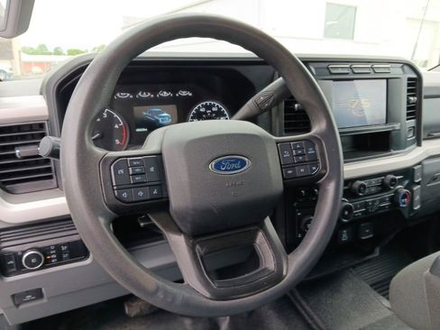 Used 2023 Ford F350 XLT AWD/4WD image 13