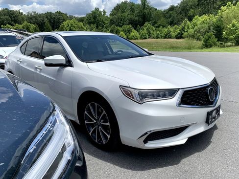Used 2018 Acura TLX V6 w/ Technology Package FWD image 1