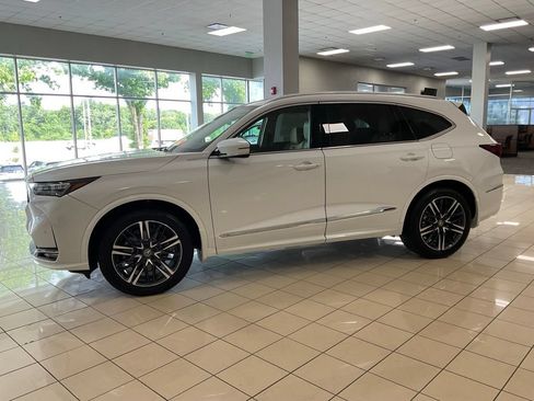 Certified 2026 Acura MDX SH-AWD w/ Advance Package image 4