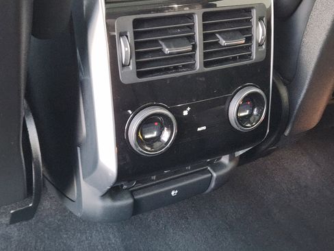 Certified 2022 Land Rover Range Rover Sport HSE Silver Edition image 35