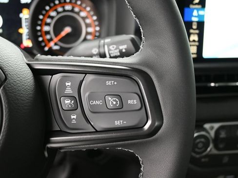 New 2026 Jeep Gladiator Sport AWD/4WD image 26
