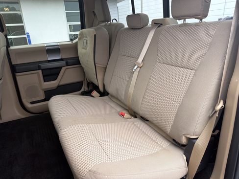 Used 2018 Ford F150 XLT w/ Equipment Group 302A Luxury AWD/4WD image 32