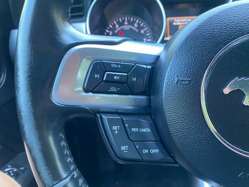 Used 2018 Ford Mustang GT Premium RWD image 25