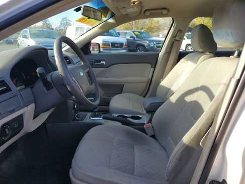 Used 2010 Ford Fusion SE image 5