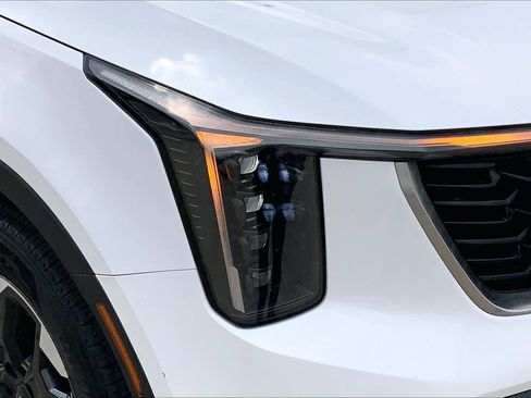 Used 2024 Kia Sorento S image 26