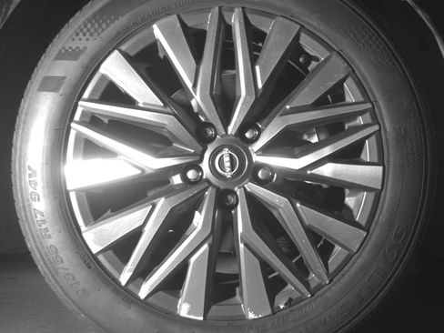 Used 2025 Nissan Altima 2.5 SV FWD image 13