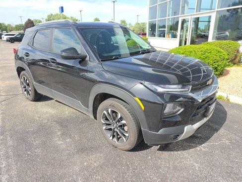 Used 2023 Chevrolet TrailBlazer LT AWD/4WD image 1