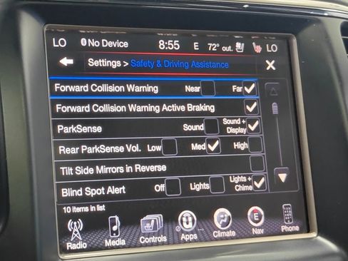 Used 2015 Jeep Grand Cherokee Overland w/ Advanced Technology Group AWD/4WD image 47