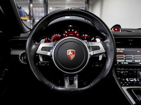 Used 2015 Porsche 911 Targa 4S image 11