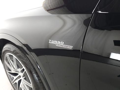 Used 2024 Mercedes-Benz GLC 43 AMG 4MATIC image 31