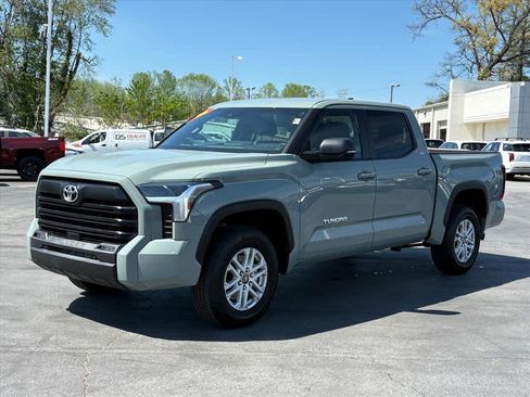 Used 2025 Toyota Tundra SR5 w/ SR5 Premium Package AWD/4WD image 25