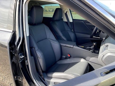 Used 2025 Lexus ES 300h w/ Premium Package image 8