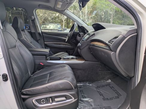 Used 2019 Acura MDX SH-AWD w/ Advance Package image 3