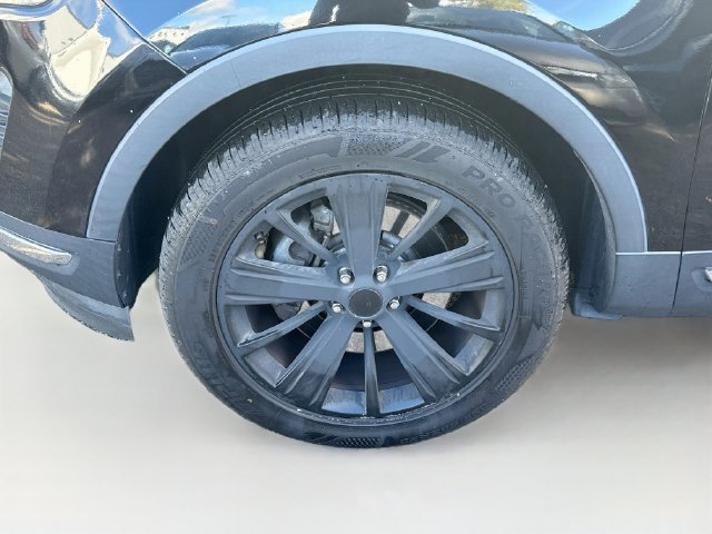 Used 2019 Ford Explorer Limited w/ Class III Trailer Tow Package AWD/4WD image 28