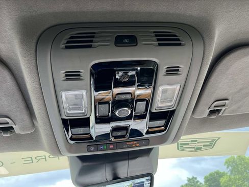 Certified 2025 Cadillac Escalade Sport Platinum AWD/4WD image 40