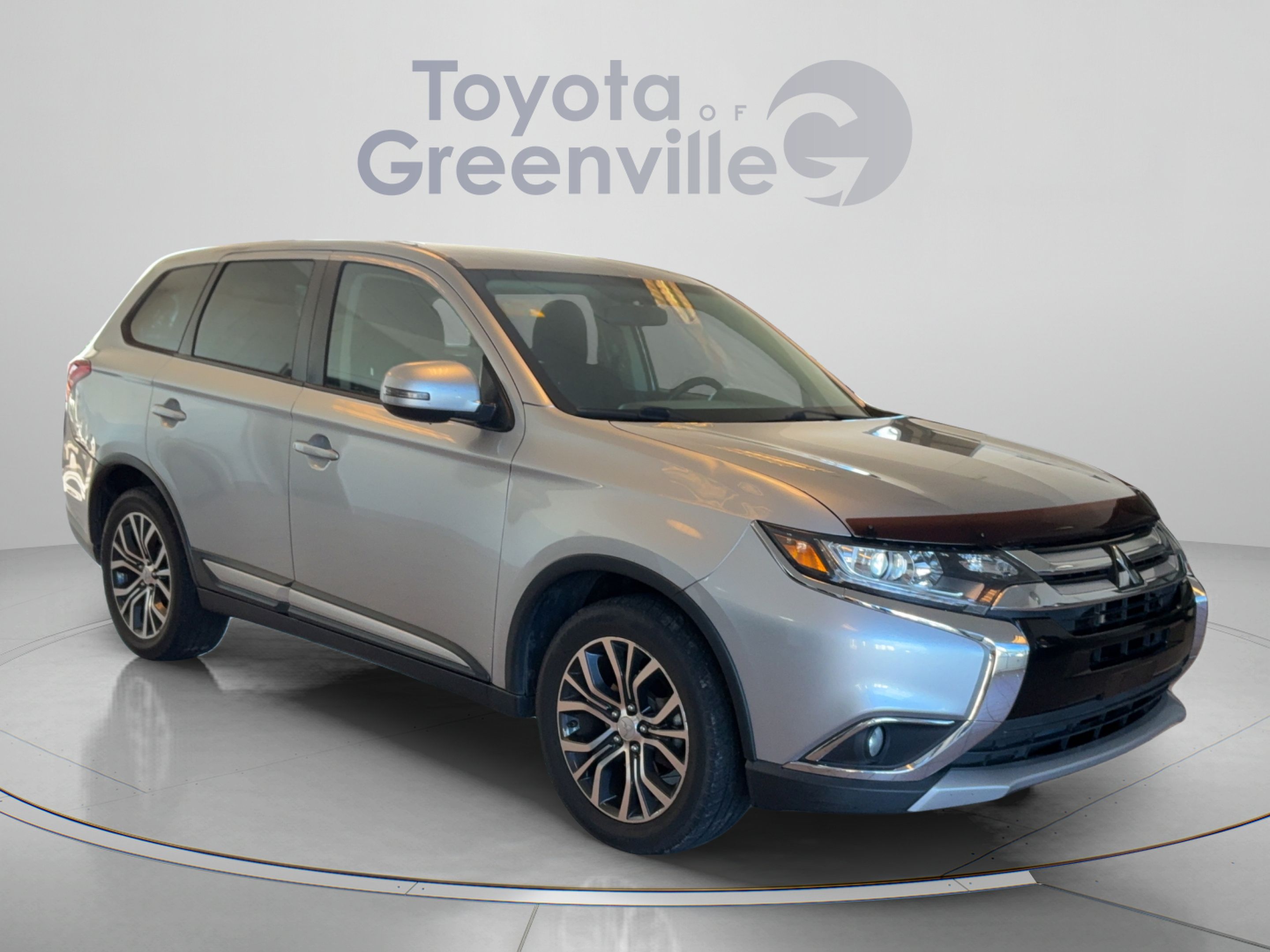 Used 2016 Mitsubishi Outlander SE FWD image 8