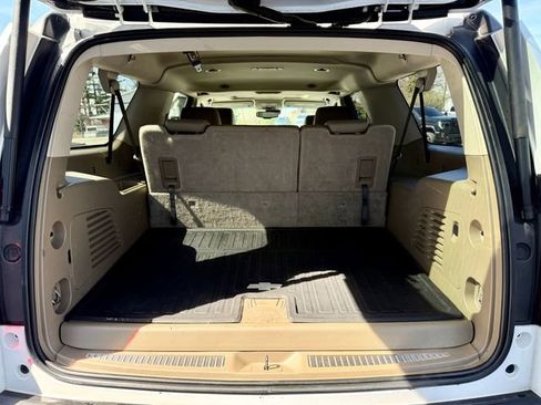 Used 2019 Chevrolet Suburban LT w/ Max Trailering Package image 6