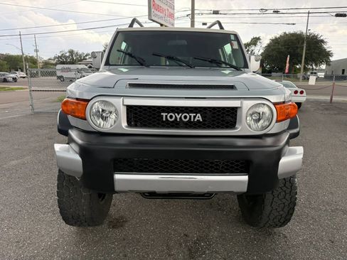 Used 2007 Toyota FJ Cruiser 4WD image 2