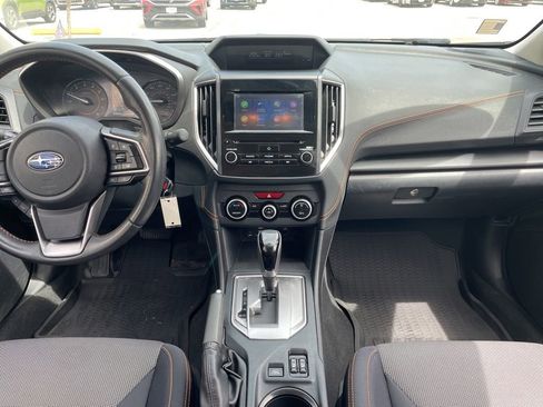 Used 2022 Subaru Crosstrek 2.0i Premium AWD/4WD image 11
