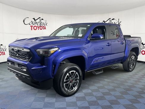 Used 2024 Toyota Tacoma TRD Sport image 2