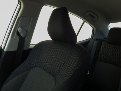 Used 2025 Toyota Camry LE image 9