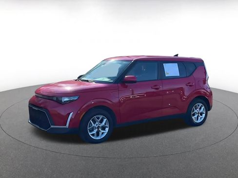 Used 2025 Kia Soul LX w/ LX Technology Package image 8