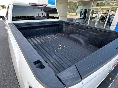 Used 2023 GMC Sierra 2500 AT4 w/ AT4 Preferred Package AWD/4WD image 7