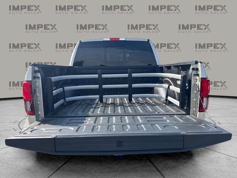 Used 2018 Ford F150 Lariat w/ Equipment Group 502A Luxury AWD/4WD image 18