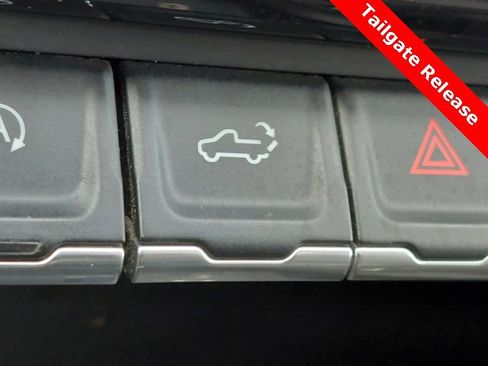 Used 2023 GMC Sierra 1500 AT4 w/ AT4 Preferred Package image 22